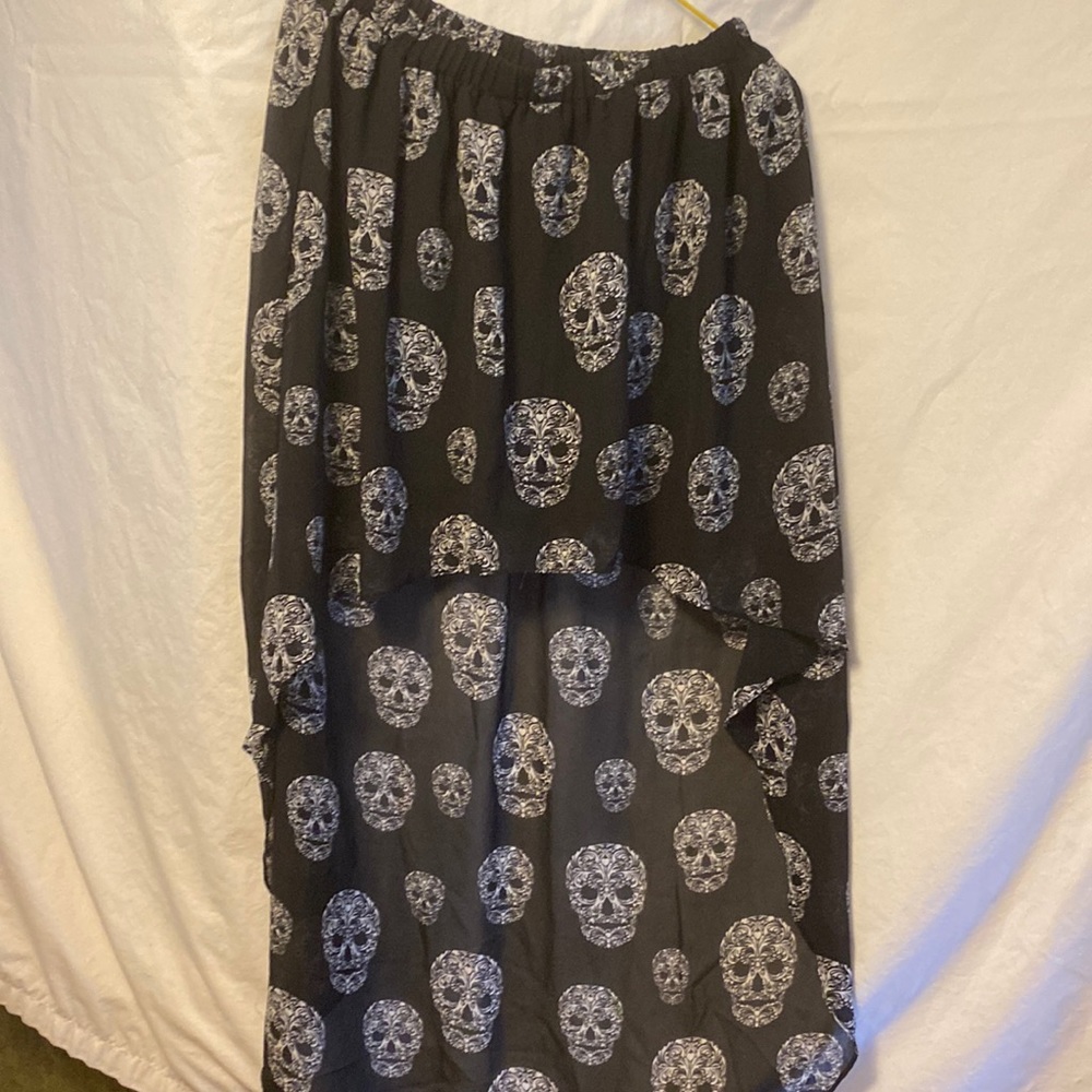 Divided by H&M Black sheer skirt with white skulls.